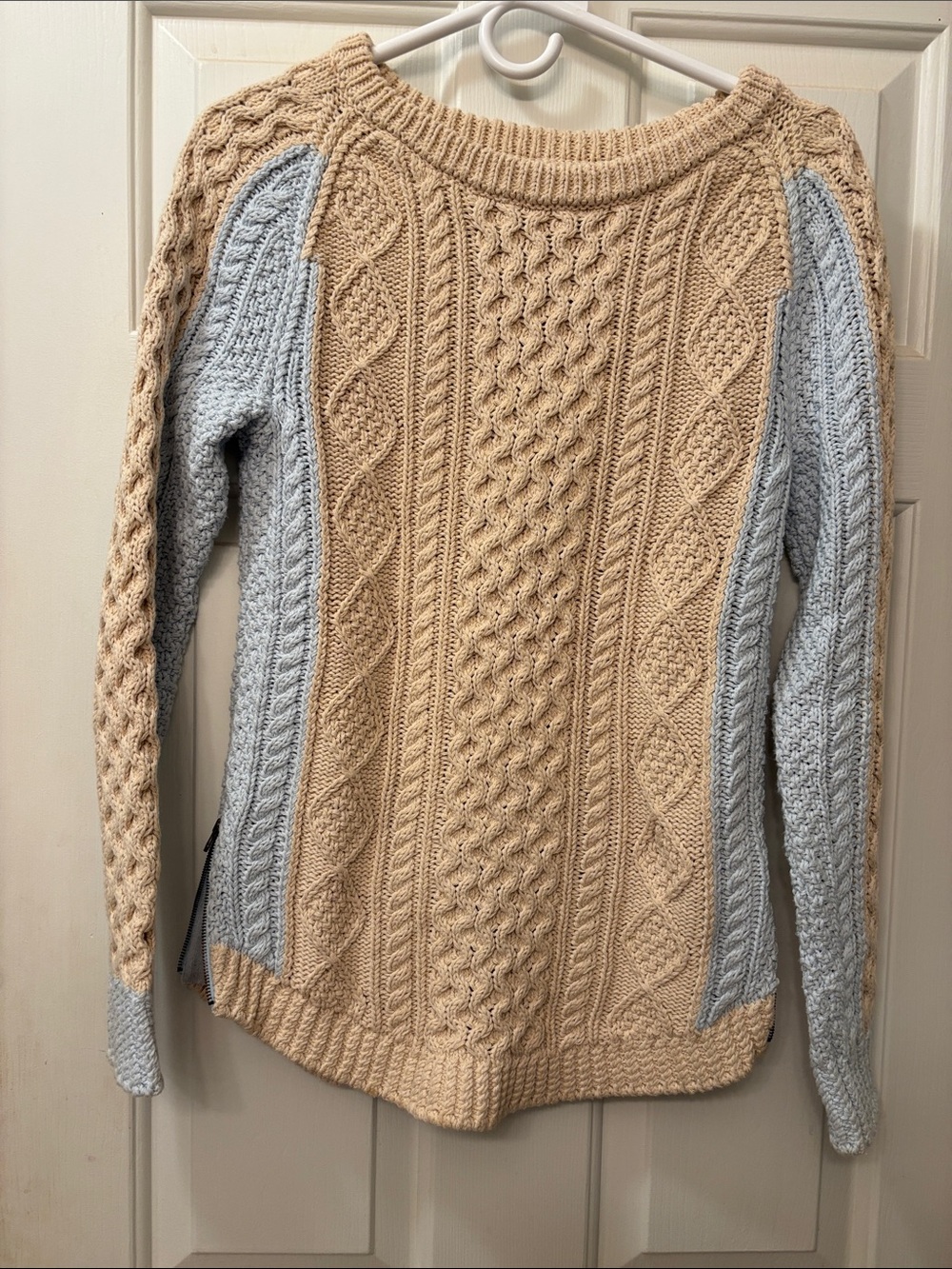 L.L. Bean Two-Tone Cable Knit Crewneck Sweater in Beige & Light Gray